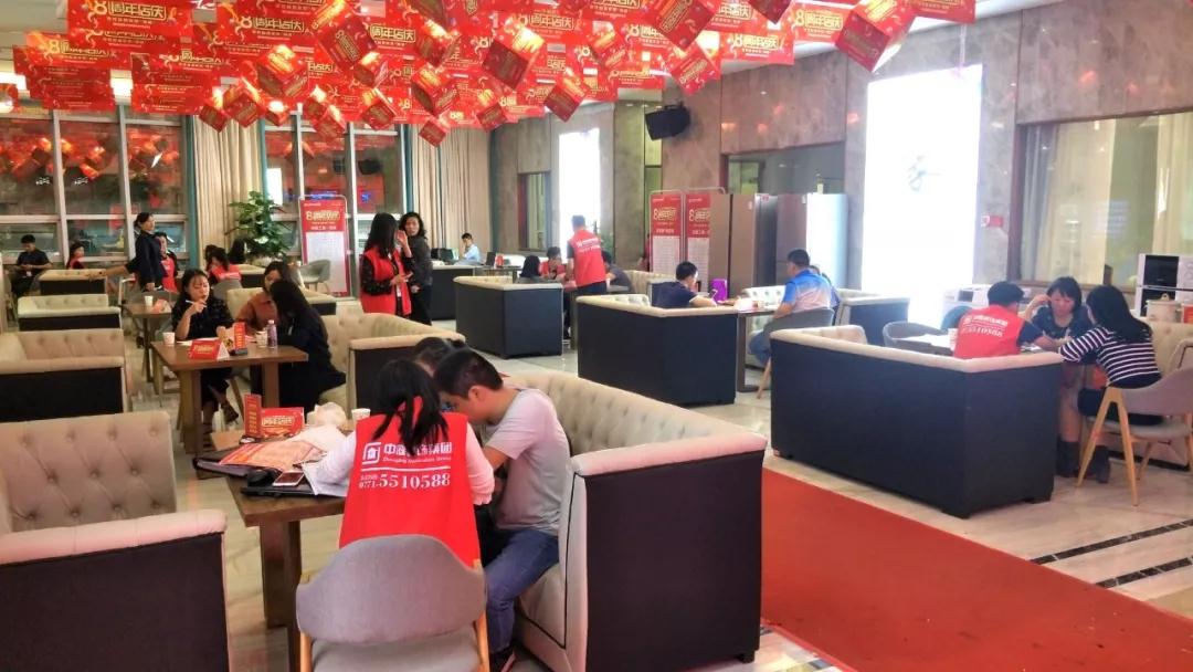 這家公司居然這么火爆，是什么吸引了他們?